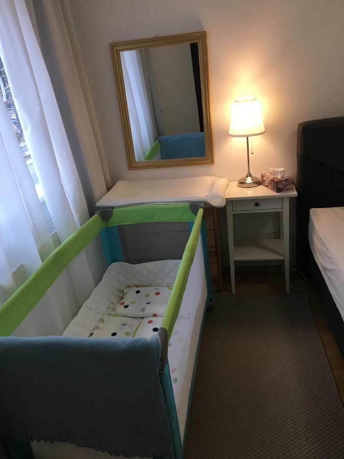 Kleine Ferienwohnung mit Garten Baden Exterior foto