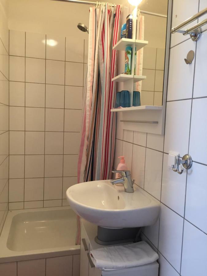 Kleine Ferienwohnung mit Garten Baden Exterior foto